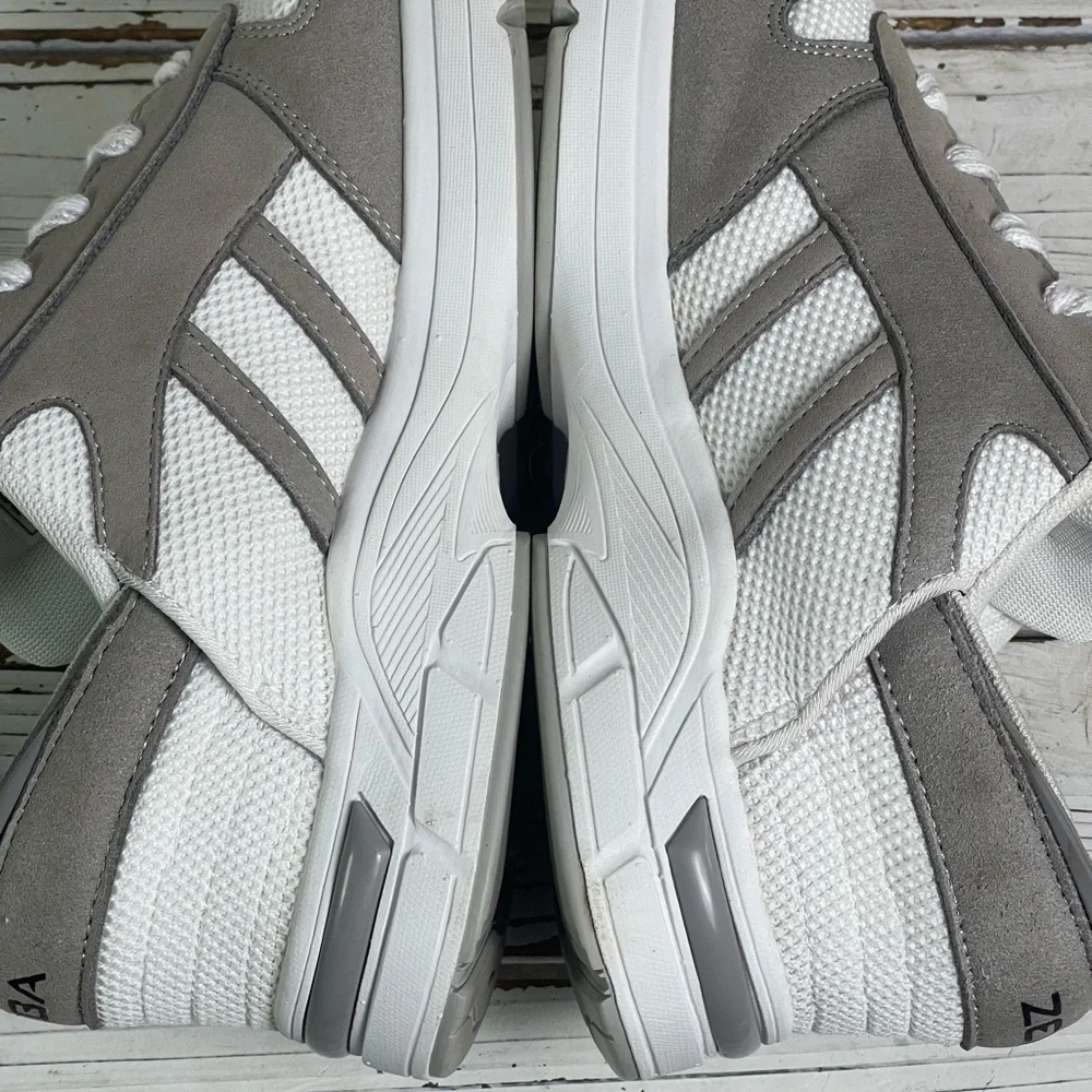CLEAN Size 10 Zeba Women's Hands Free Slip-On‎ Walking Shoes White Sand Wide
